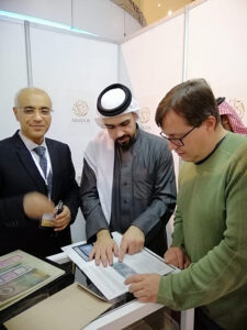 MR. MOHAMMED WITH MR. YOUSIF AL FADHUEL FROM LIBYA AND MR. JAIME (LEGACY CURRENCY GRADING)